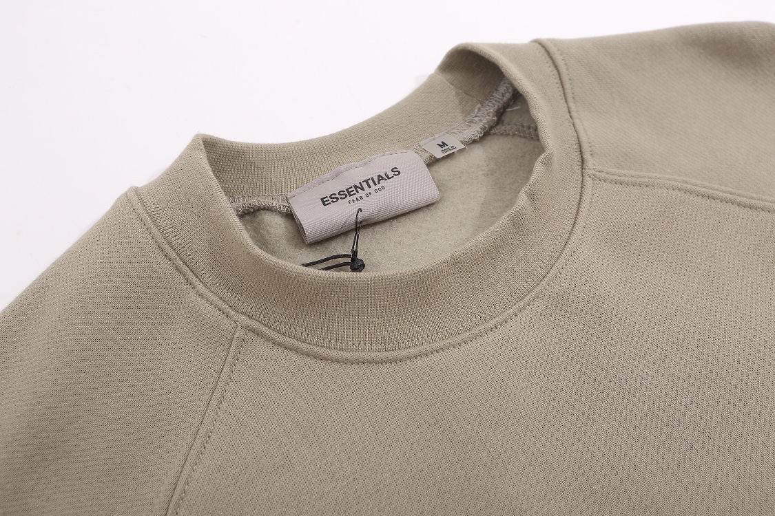 “Fear of God Round-Coloured Coats: New ESSENTIALS Collection Details” - 图片 9