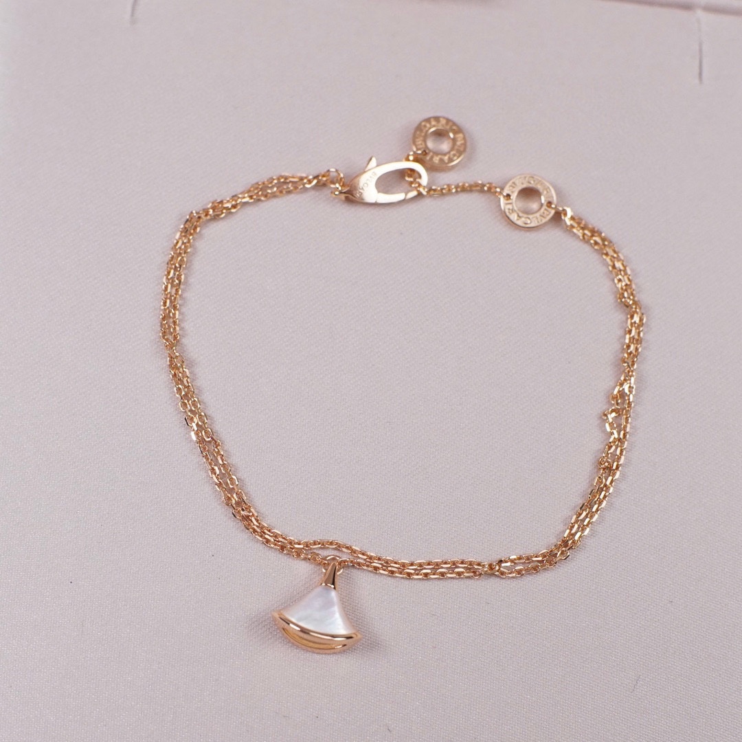 Bvlgari 宝格丽灭世版小裙子手链终于给我们做出来了 工艺Super Super难做的，要达到Z小伞子的工艺，真心付出特别特别多