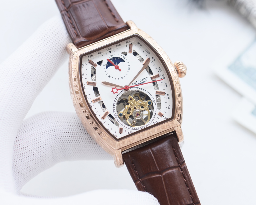 尊享价：550
品牌：浪琴-Longines🏅🏅
类型：男士腕表🎉🎉
壳套：顶级版316精钢L
表带：进口小牛皮表带
机芯：西铁城机械机芯⚙️
镜面：矿物质防刮镜面玻璃
尺寸：直径42mm厚12mm

🍷精致传承真实效果，品质保证！
‼️优雅格调瞬间提摄男士魅力，更是品位与生活尊贵象征！