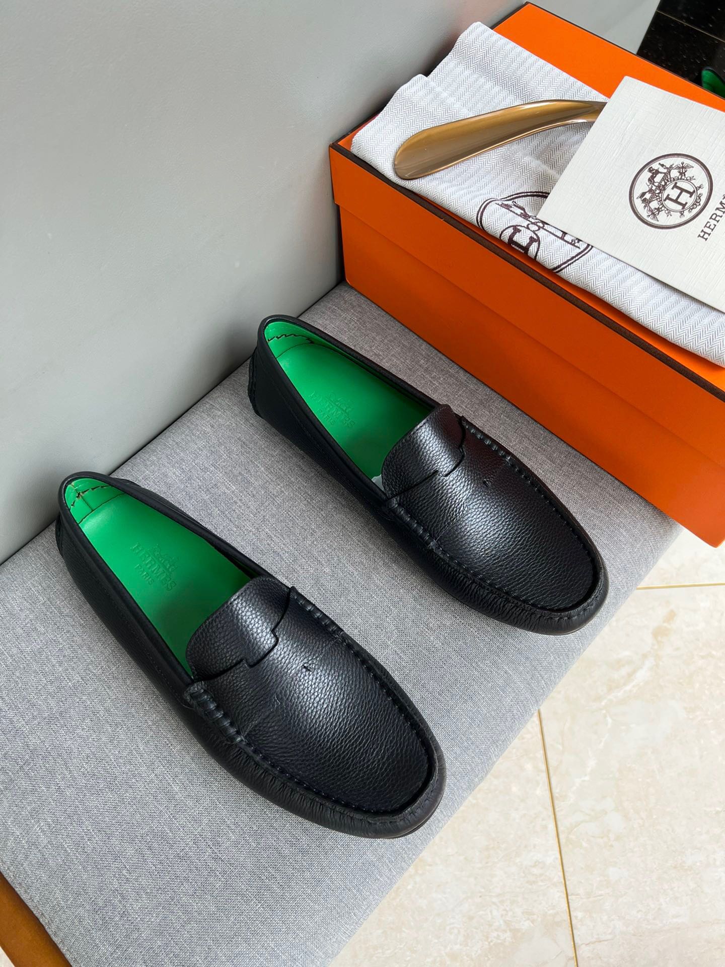 NO:216344,Brand HERMES Color Original Color Number 39-44 Customized 38.45 Price Material Hermes New Style Casual Doudou Shoes Super High Quality Luxury Material Selection Uppers are made of imported original cowhide   cowhide inner pure handmade for comfortable wearing experience original rubber outsole, Hermes casual shoes, hermes, hermes, cowhide19860909品牌HERMES 颜色原版配色 码数39-44定做38.45 价格 材质爱马仕新款 休闲 豆豆鞋超高品质奢华选材鞋面采用进口原版牛皮 牛皮内里纯手工打造只为舒适的穿着体验原版橡胶大底,爱马仕 休闲鞋,hermes,hermes,cowhide,Men's shoes