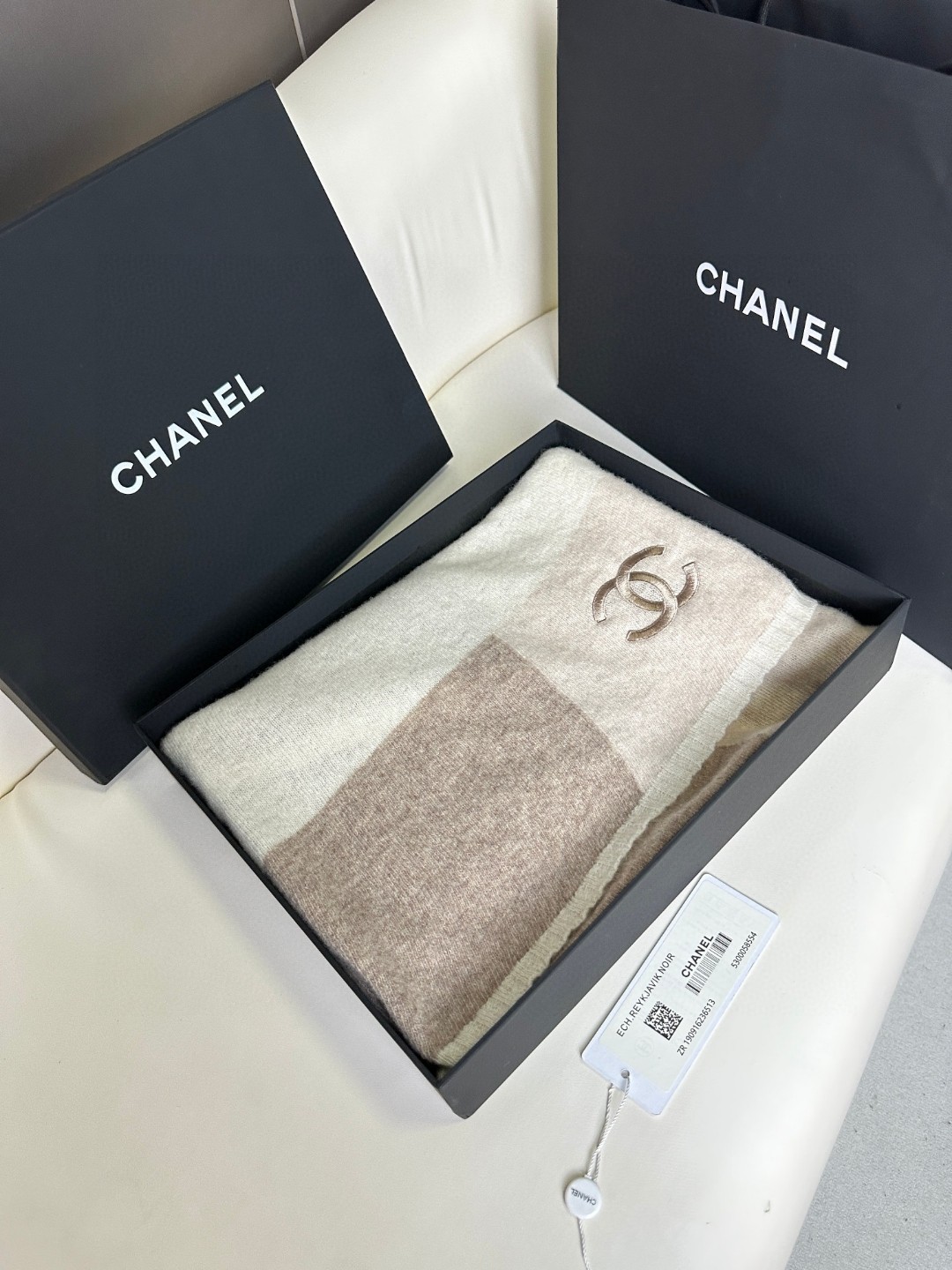 CHANEL 2023新款羊绒针织围巾