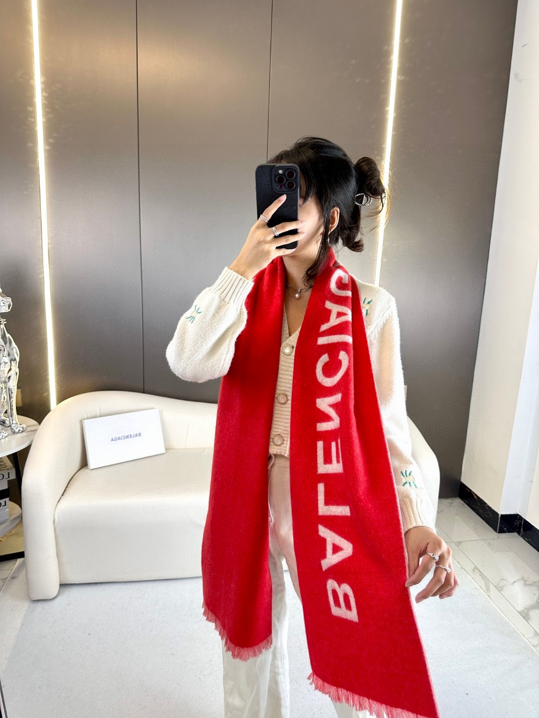 Balenciaga巴黎世家 2023新款羊绒围巾