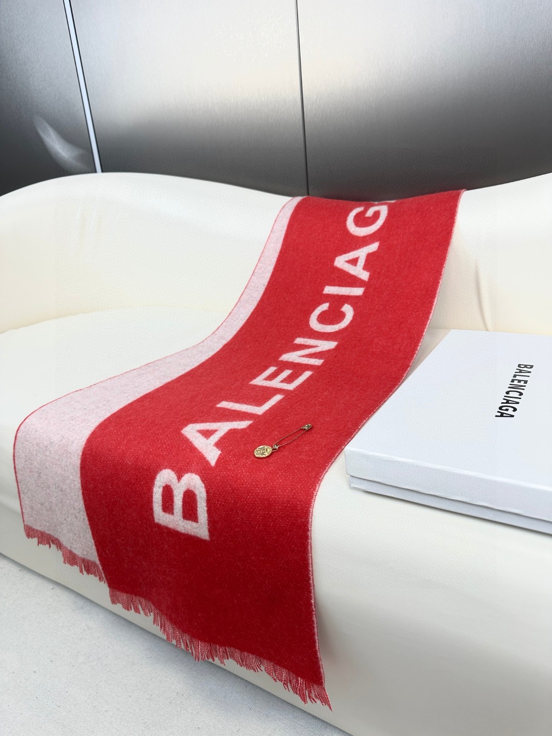 Balenciaga巴黎世家 2023新款羊绒围巾