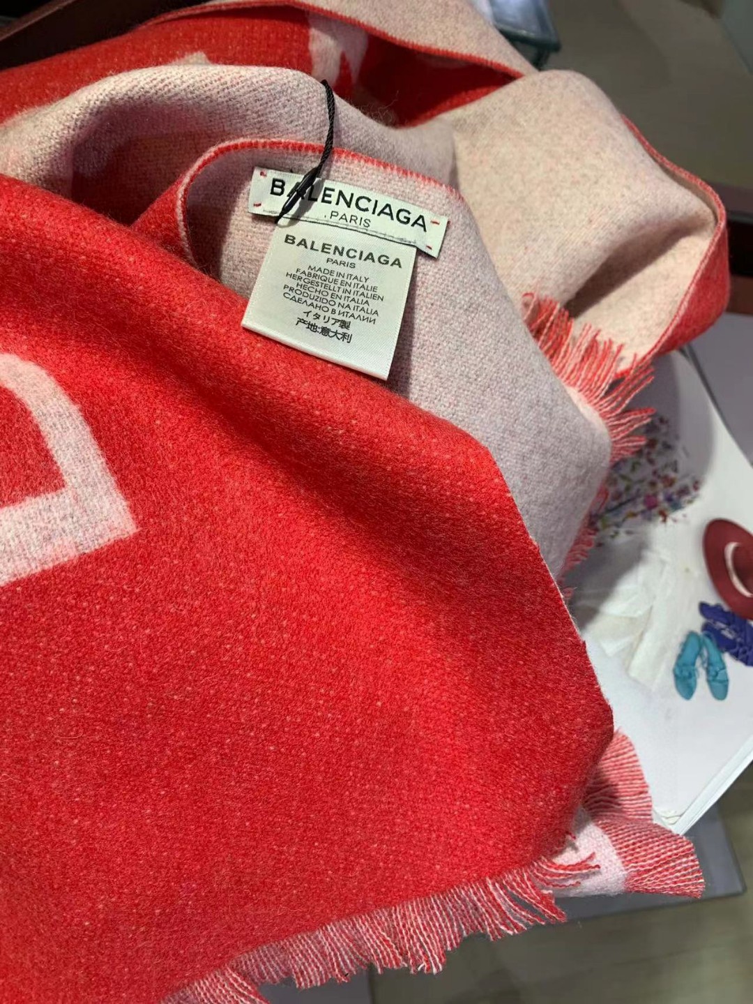 Balenciaga巴黎世家 2023新款羊绒围巾