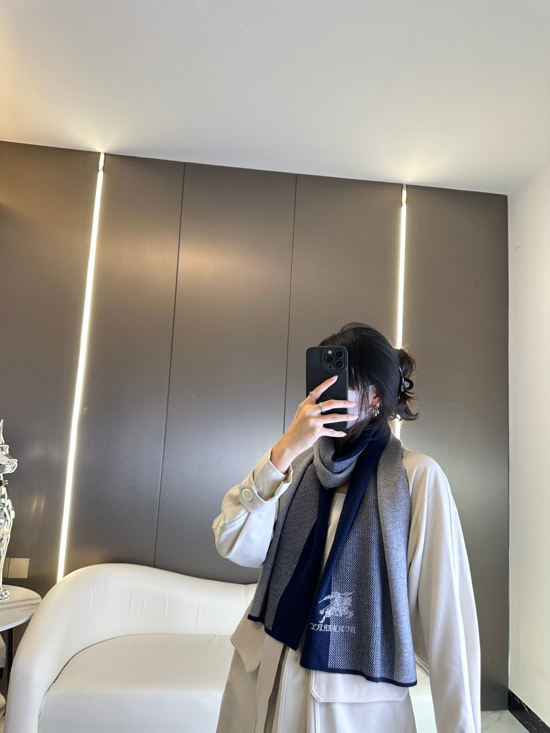 Burberry巴宝莉 经典战马格纹 高端男士围巾