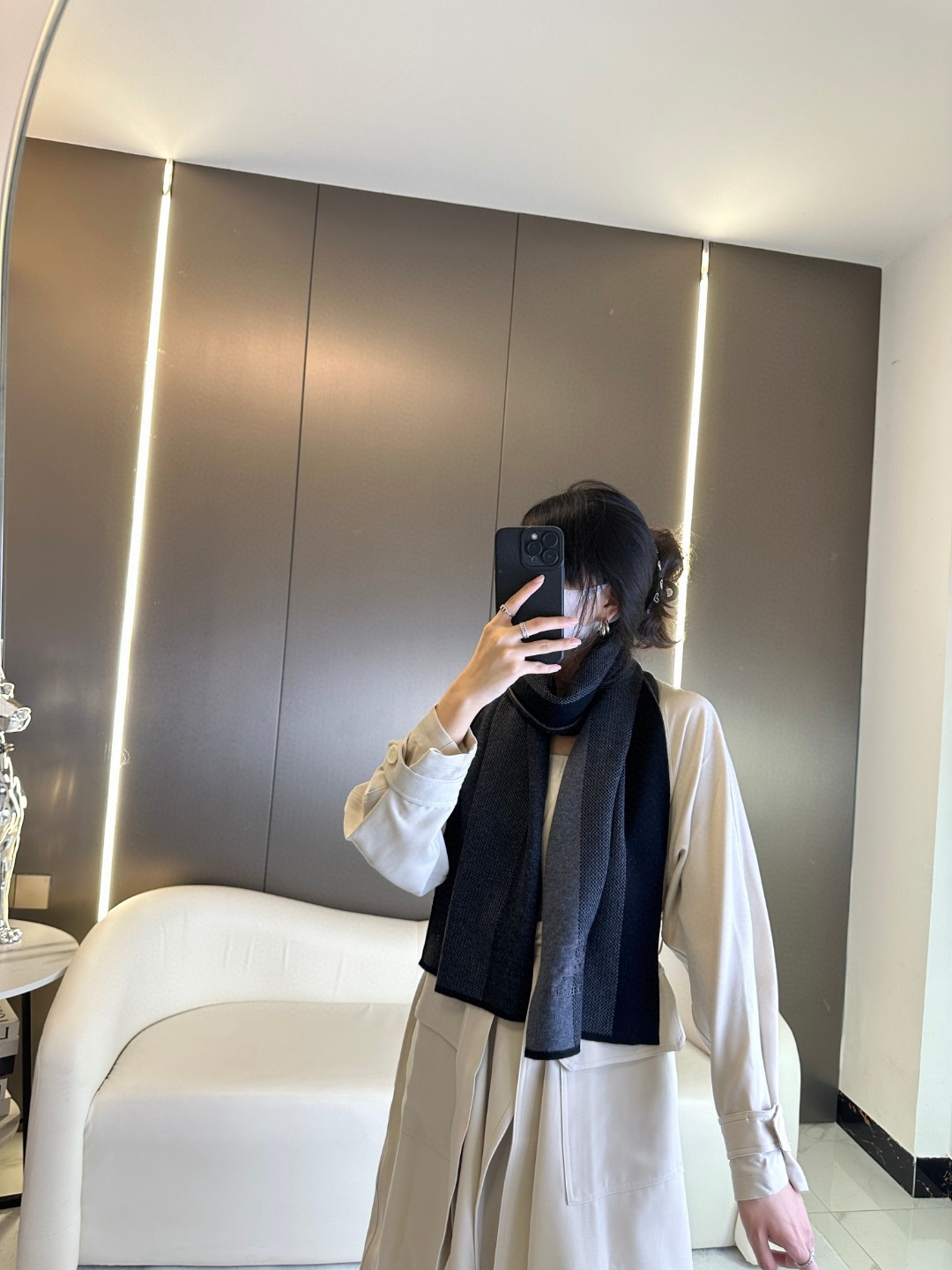 Burberry巴宝莉 经典战马格纹 高端男士围巾