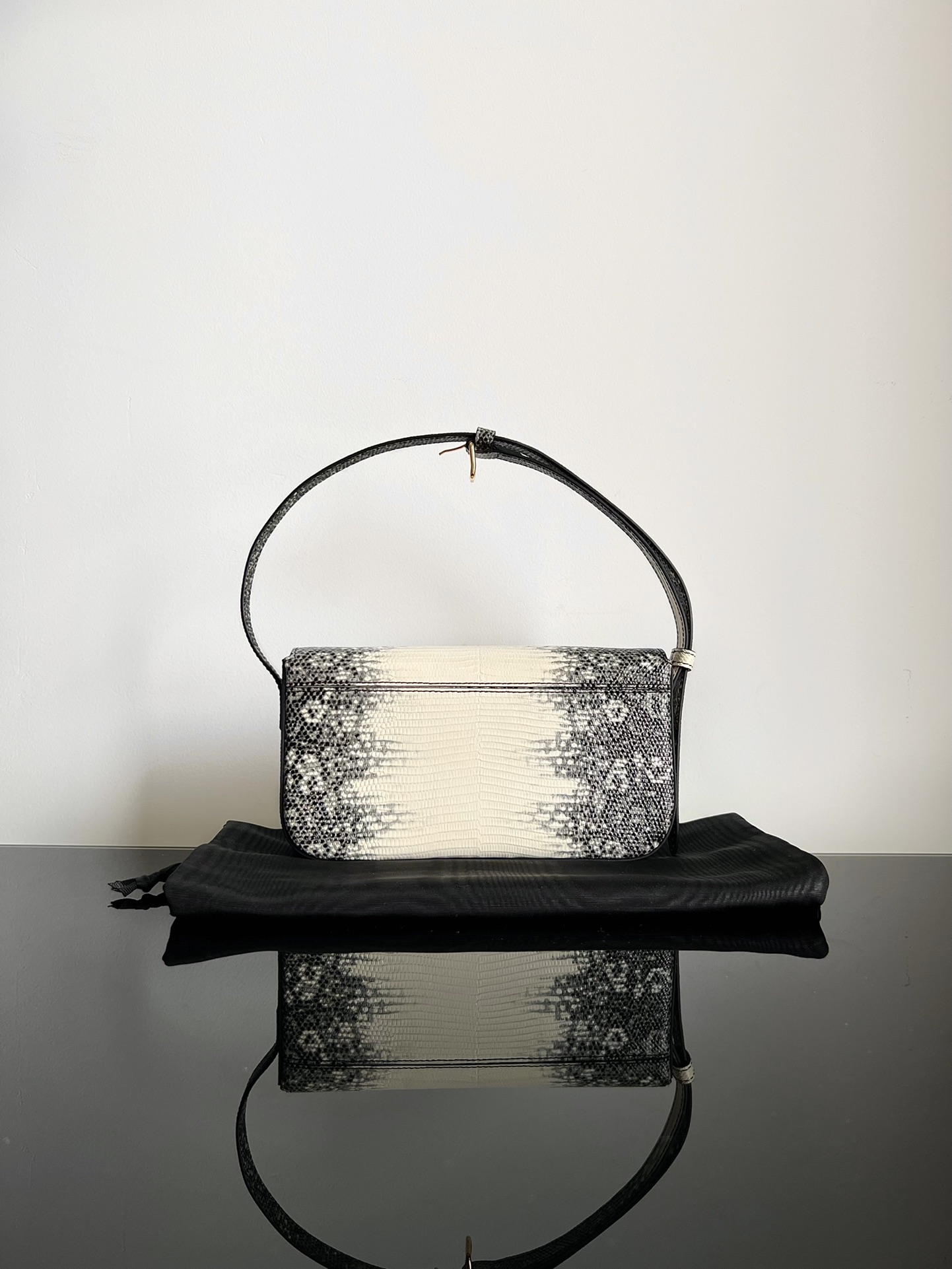 High-end rare item Celine Arc de Triomphe box armpit lizard pattern (imported cowhide pressed lizard pattern) with special grade all-steel hardwa