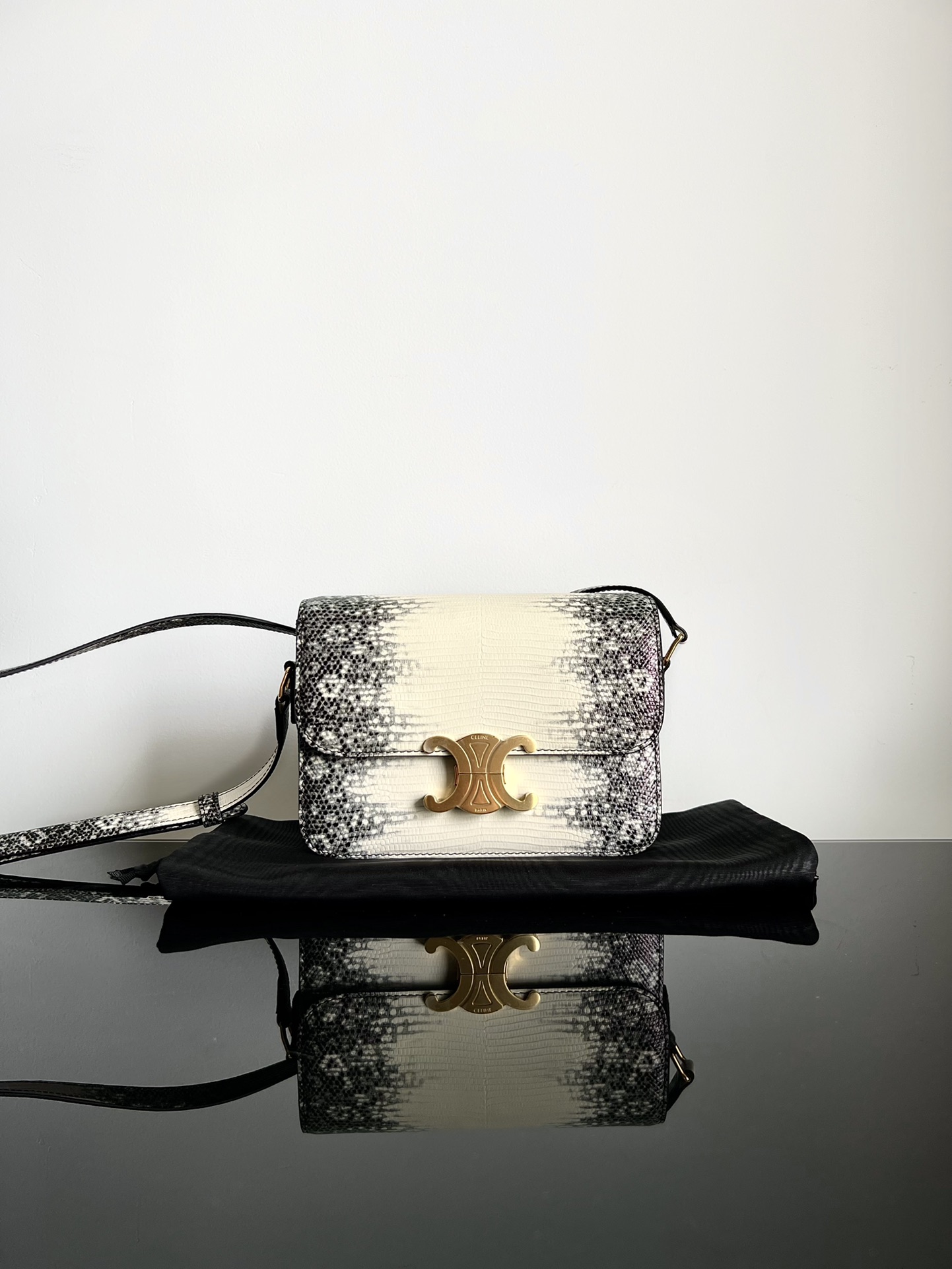 High-end rare goods Celine teen Arc de Triomphe box armpit lizard pattern (imported cowhide pressed lizard pattern) with special grade all-steel