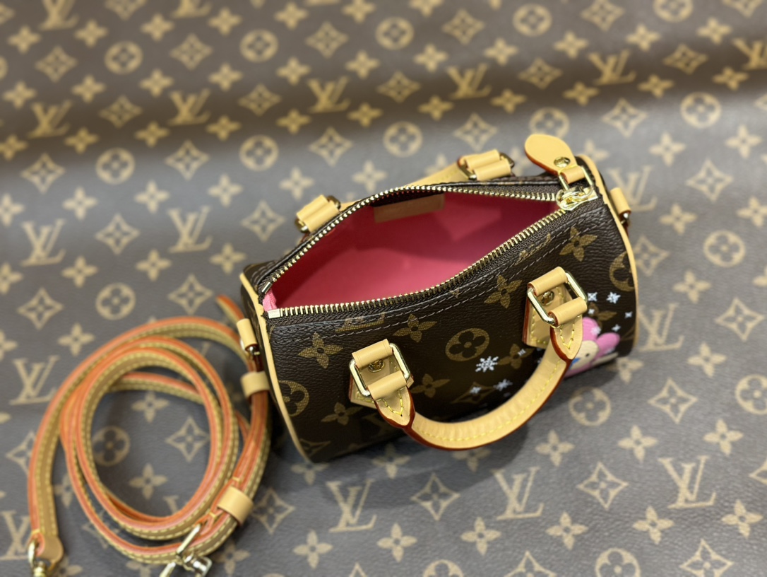 Valextra Classic Luxury Handbag Shoulder Crossbody Bag Ref 8