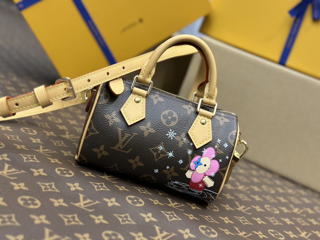 Valextra Classic Luxury Handbag Shoulder Crossbody Bag Ref 2