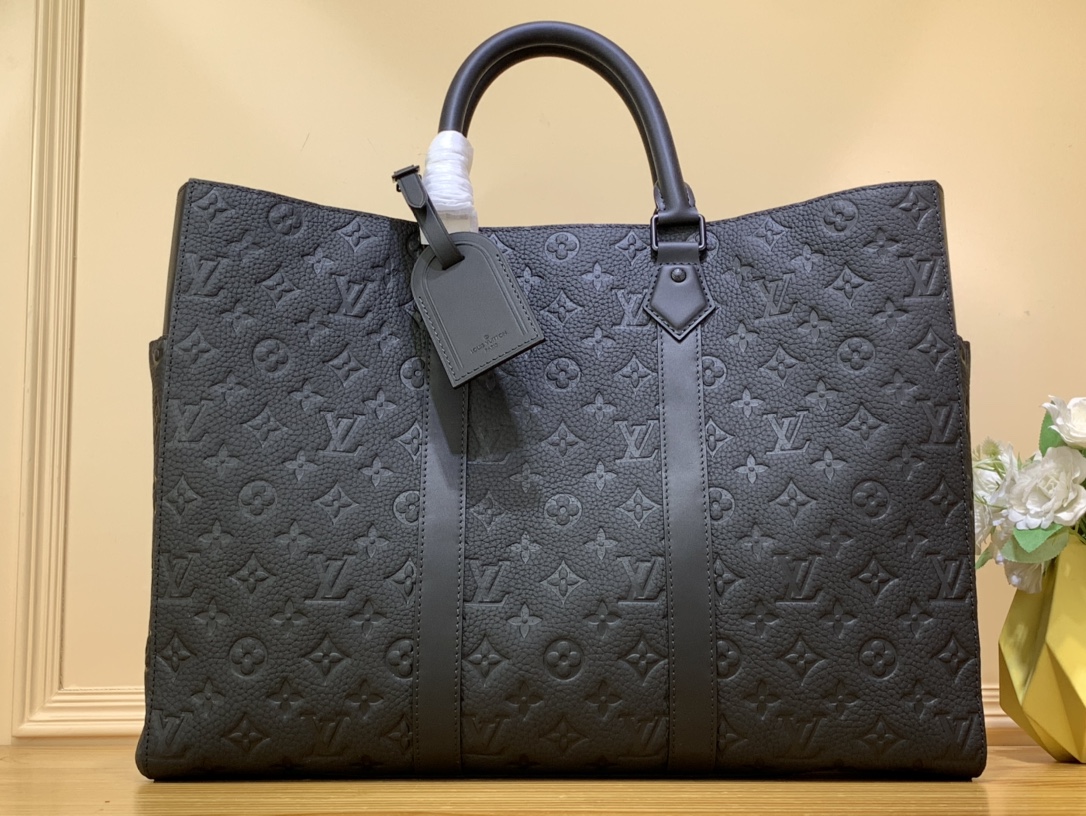 Designer Fashion Replica
 Louis Vuitton LV Sac Plat Bags Handbags Black Taurillon m21865