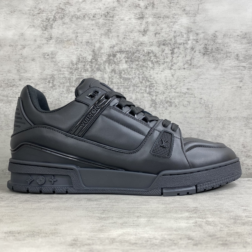 Louis Vuitton 新款上架 Louis Vuitton 23S走秀款 Trainer面包运动鞋 Louis vuitton 路易威登2023年男装秋冬走秀款
