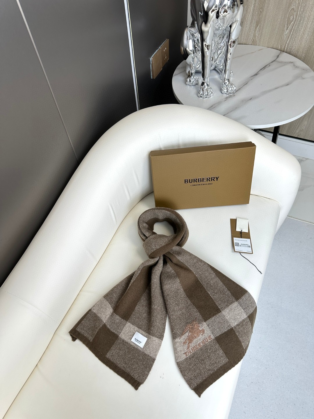 Burberry巴宝莉 2023新款针织围巾