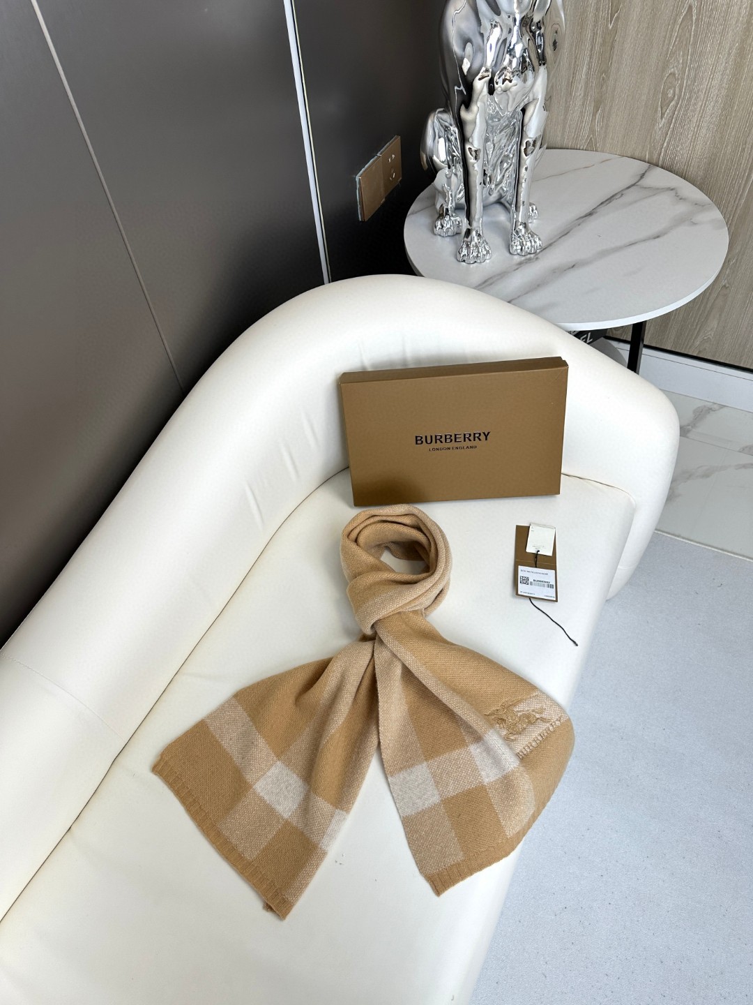Burberry巴宝莉 2023新款针织围巾