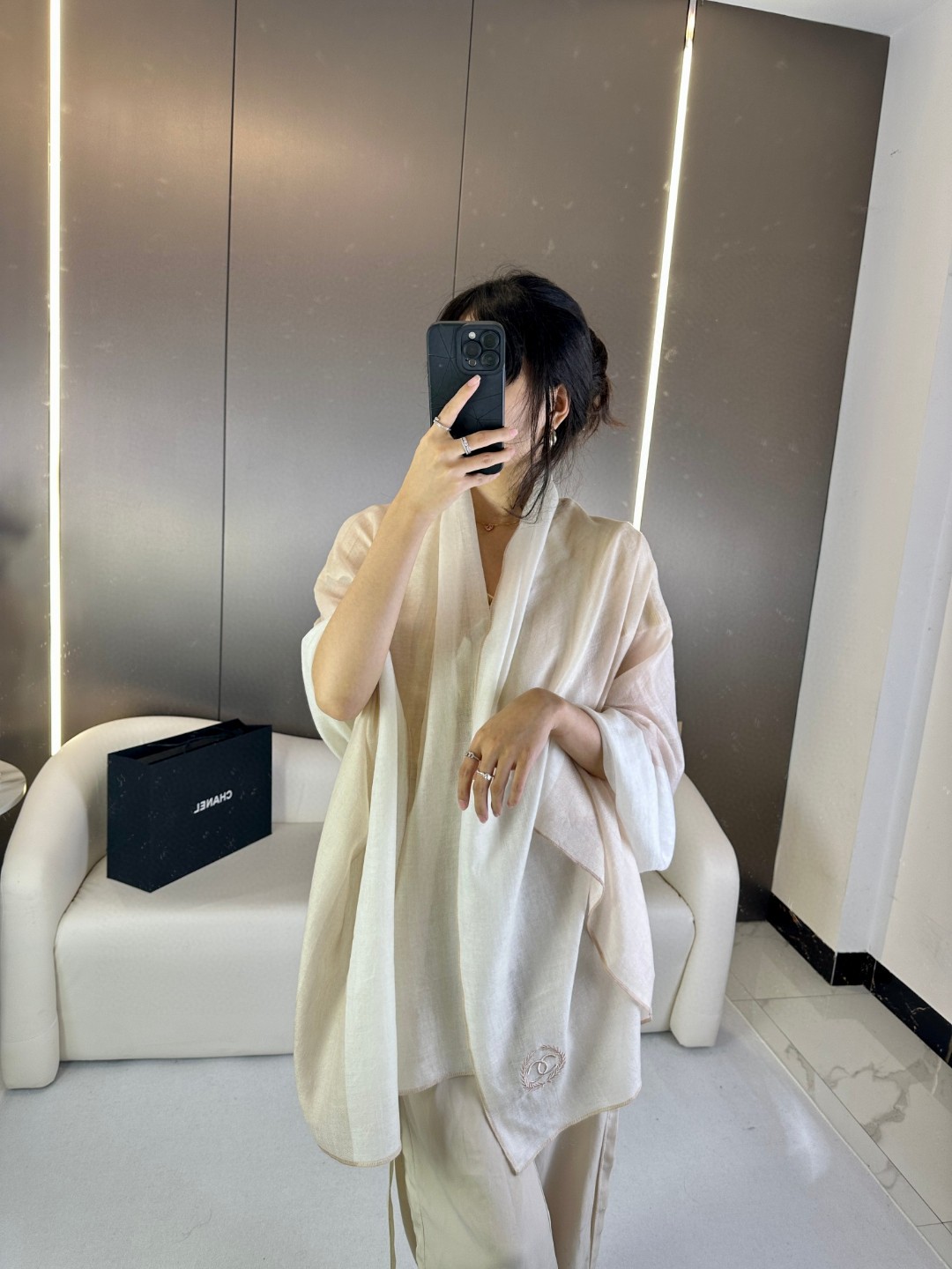 CHANEL 2023新款羊绒围巾
