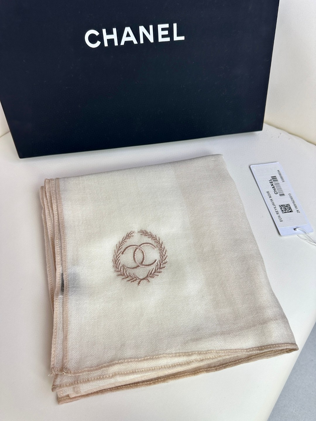CHANEL 2023新款羊绒围巾