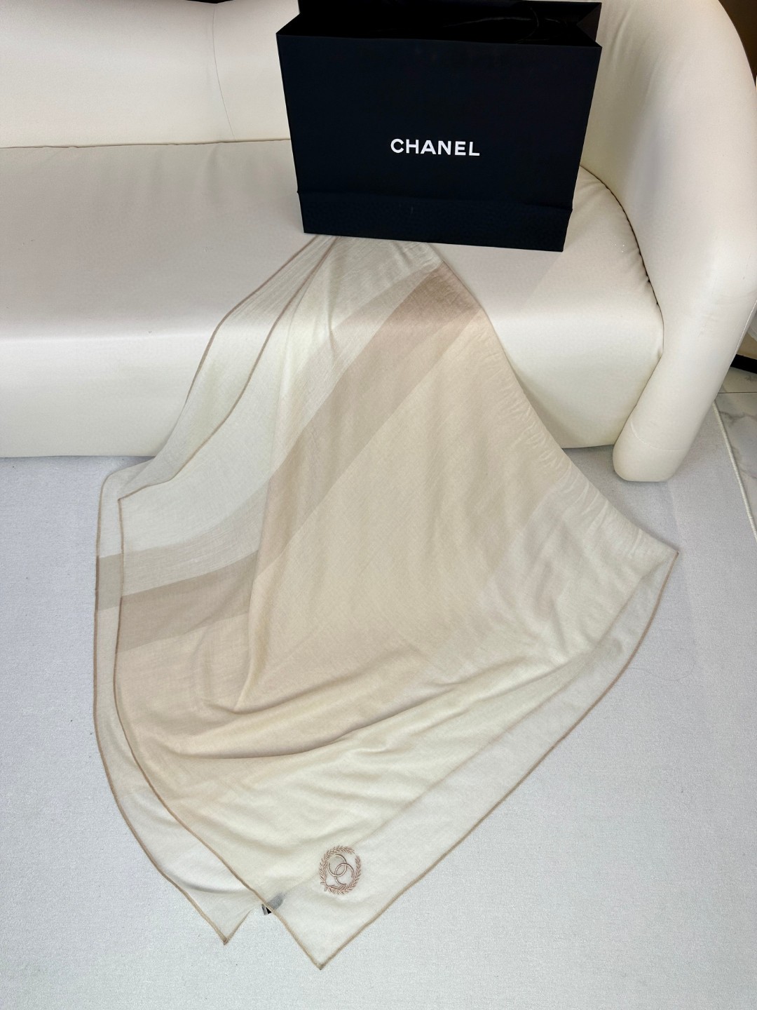 CHANEL 2023新款羊绒围巾