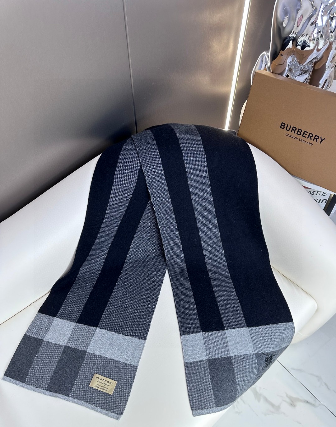Burberry巴宝莉 经典战马格纹 针织羊绒围巾