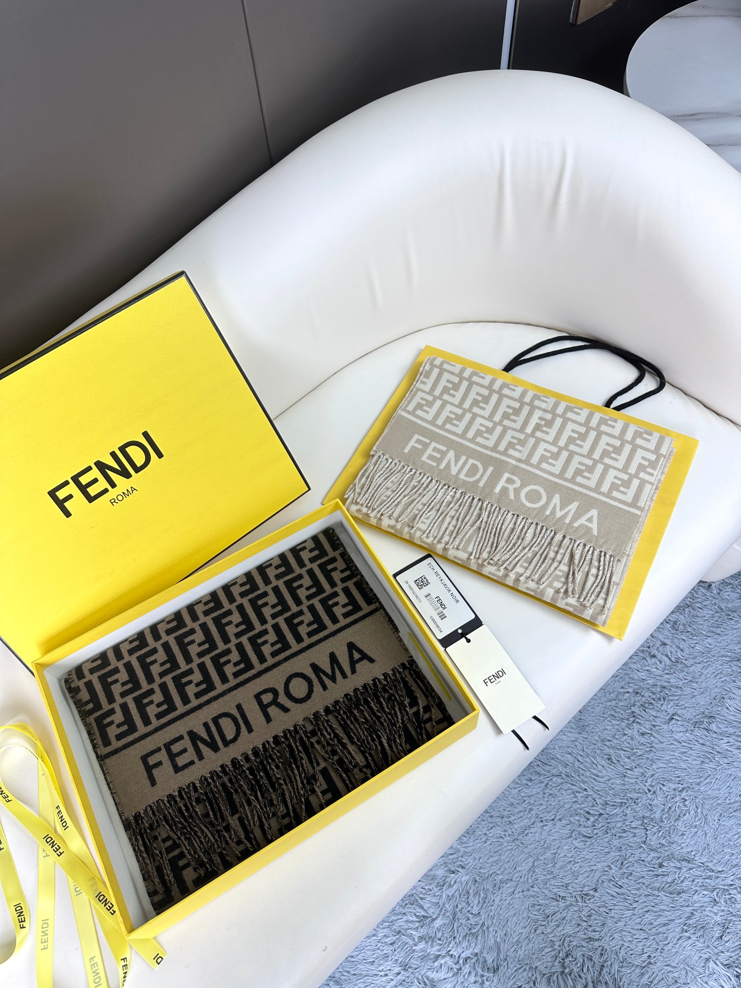 FENDI FF标识羊绒流苏长巾
