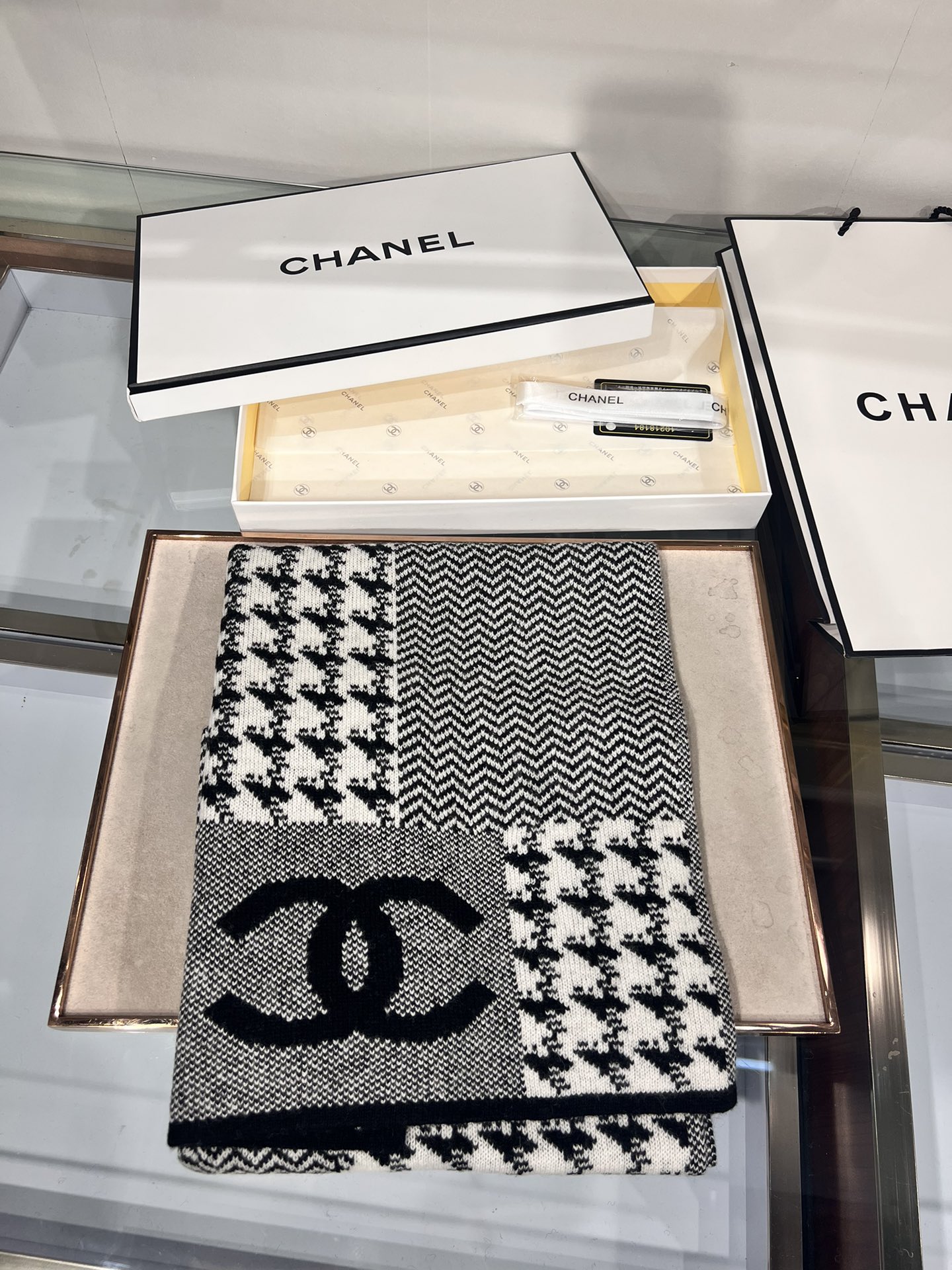 High Quality Customize
 Chanel Scarf Cashmere Knitting