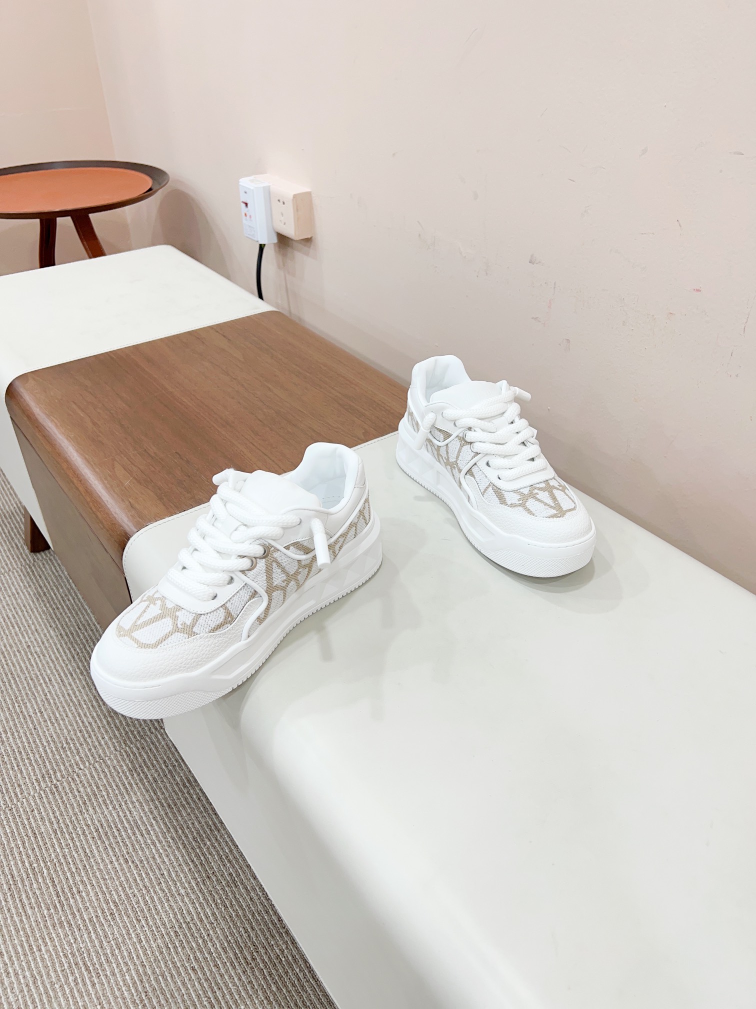 Valentin’s 2023 Certified New Shoe Collection: Bold Designs and Unbeatable Value - 图片 4