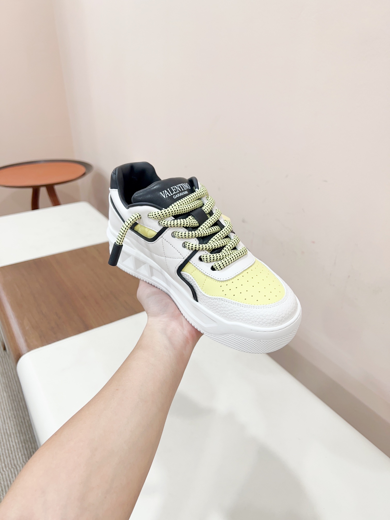 Valentin’s 2023 Certified New Shoe Collection: Big-Time Couples, 3D Print, Best Value - 图片 5