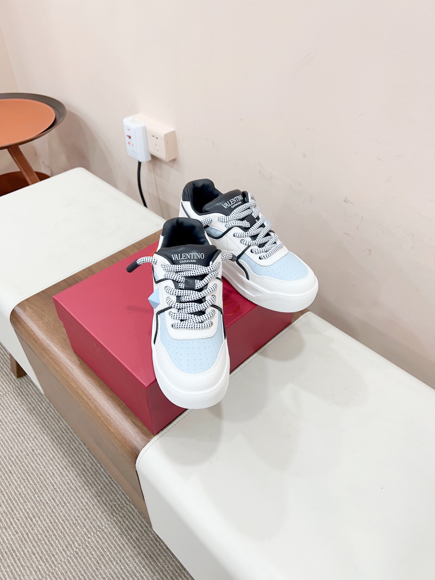 Valentin 2023 Certified New Shoe Collection: High Fashion, Low Price, No Bargaining - 图片 1