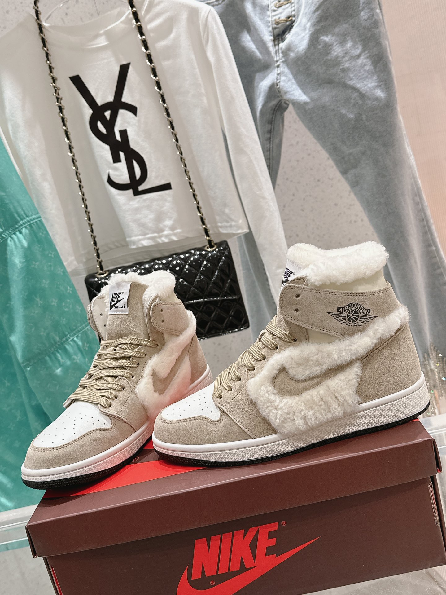 Nike x AJ Joint Venture: Top Quality Customized Leather Sneakers for Men and Women - 图片 4