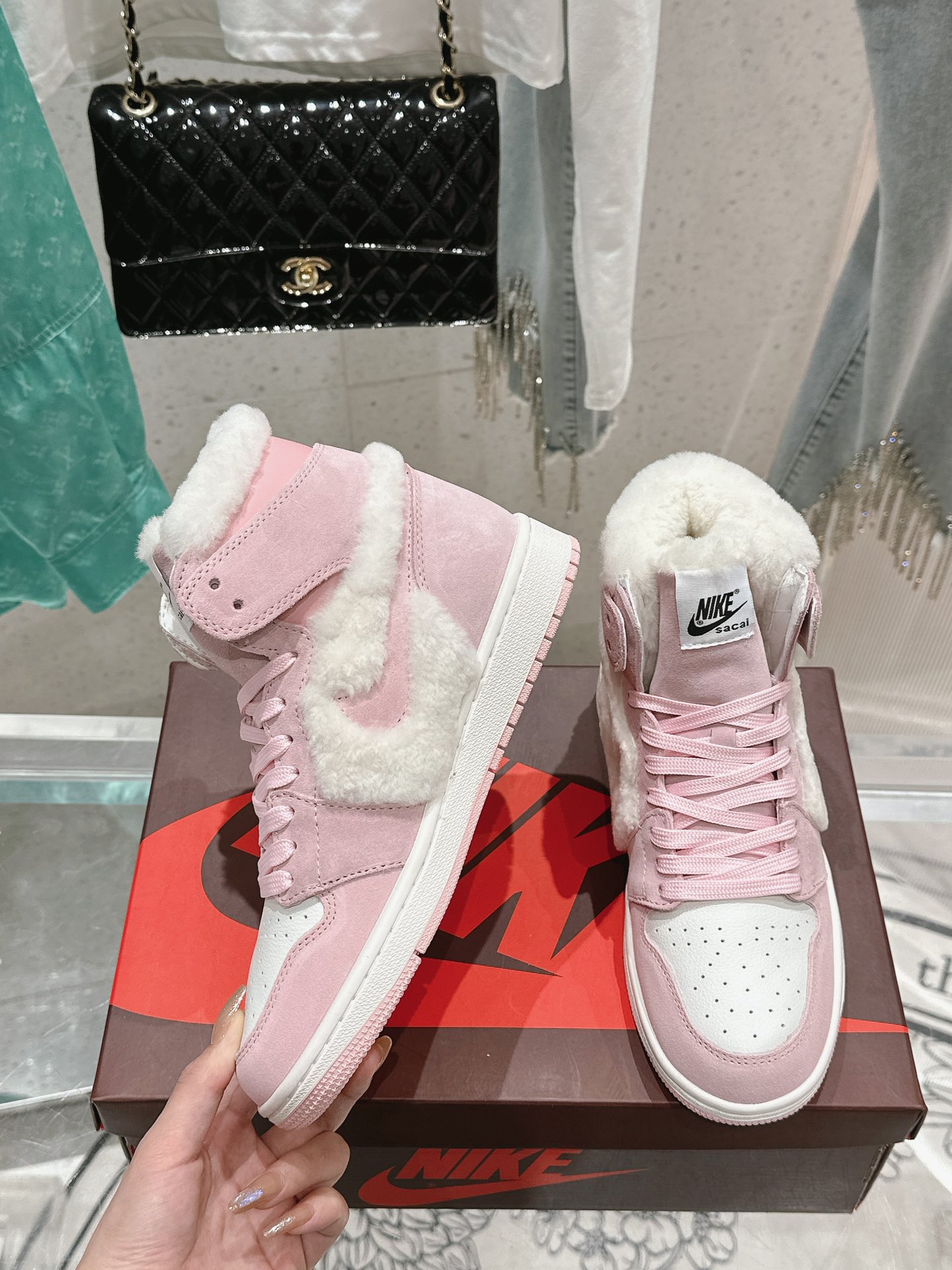 Nike x AJ Joint Venture: Top Quality Customized Leather Sneakers for Men and Women - 图片 5