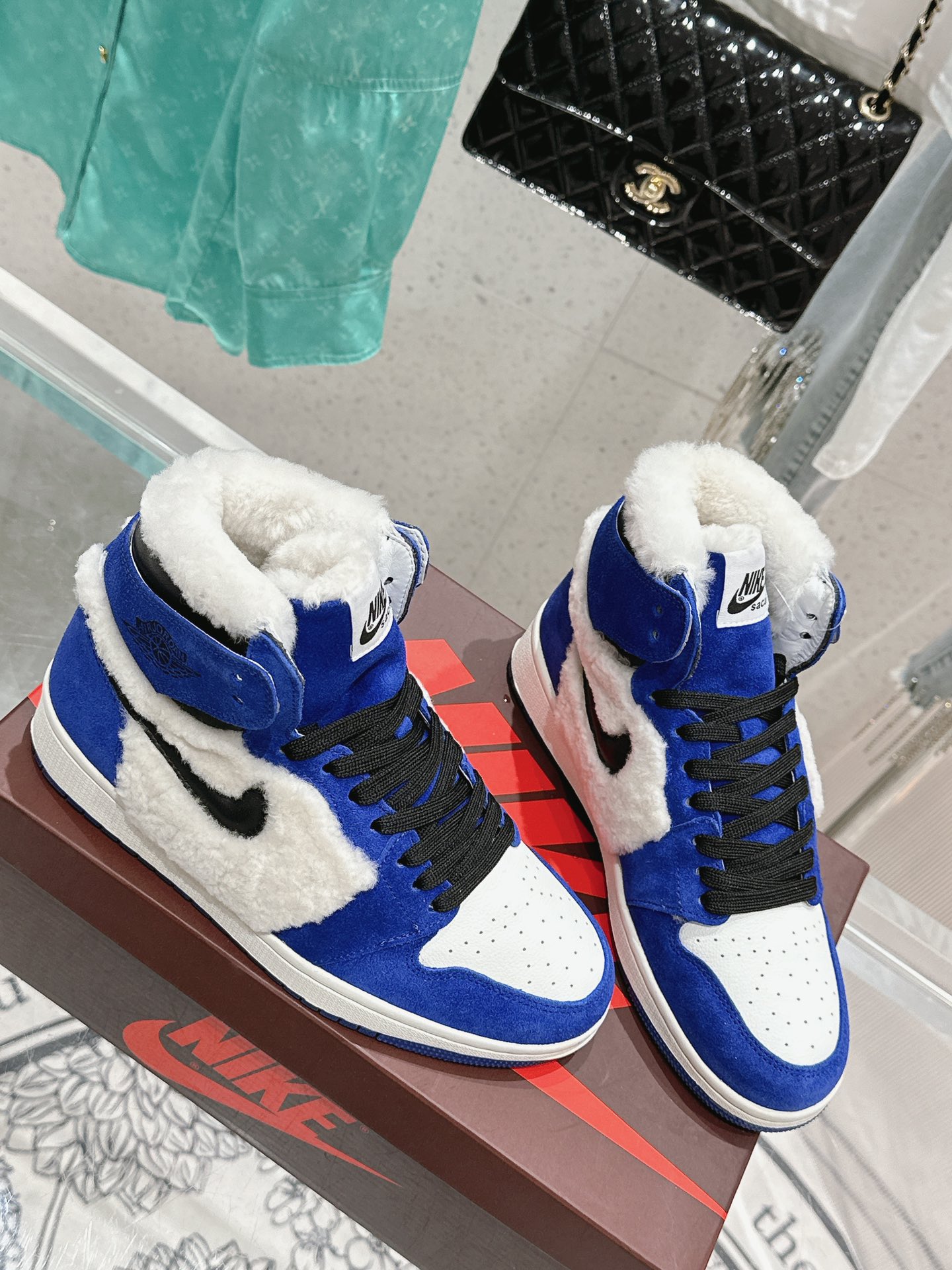 Nike x AJ Joint Venture: Top Quality Customized Leather Sneakers for Men and Women - 图片 2