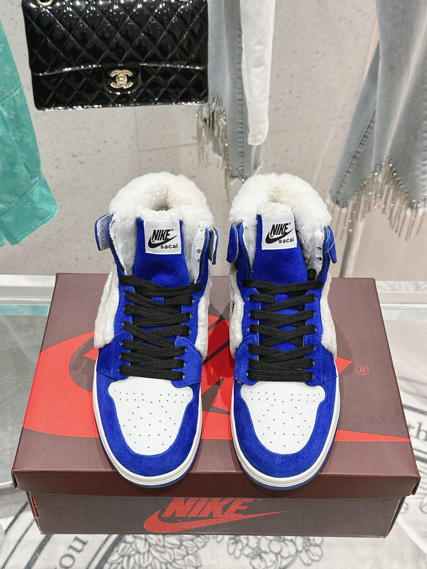 Nike x AJ Joint Venture: Top Quality Customized Leather Sneakers for Men and Women - 图片 3