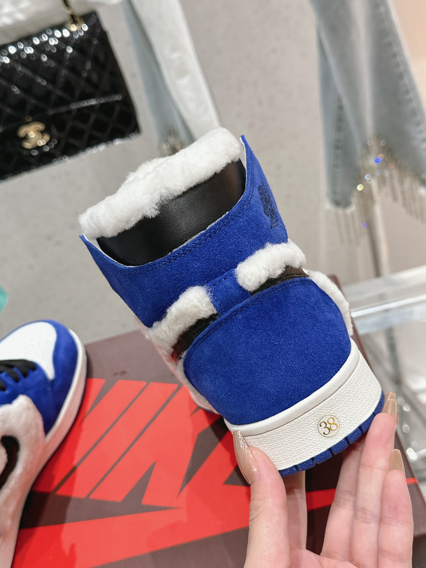 Nike x AJ Joint Venture: Top Quality Customized Leather Sneakers for Men and Women - 图片 6