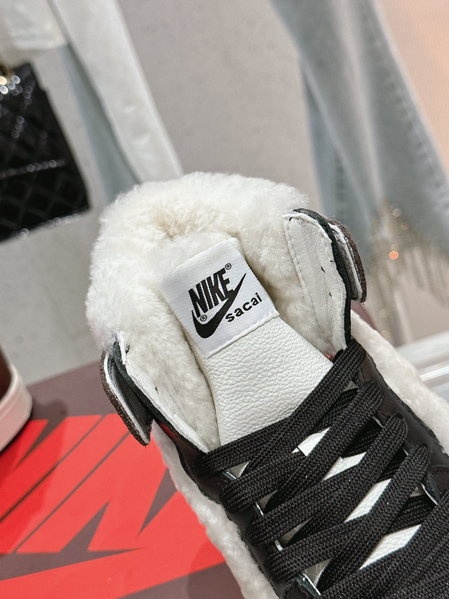 “Nike x AJ’s Premium Joint Venture: Top Quality Customized Leather Sneakers Available” - 图片 7