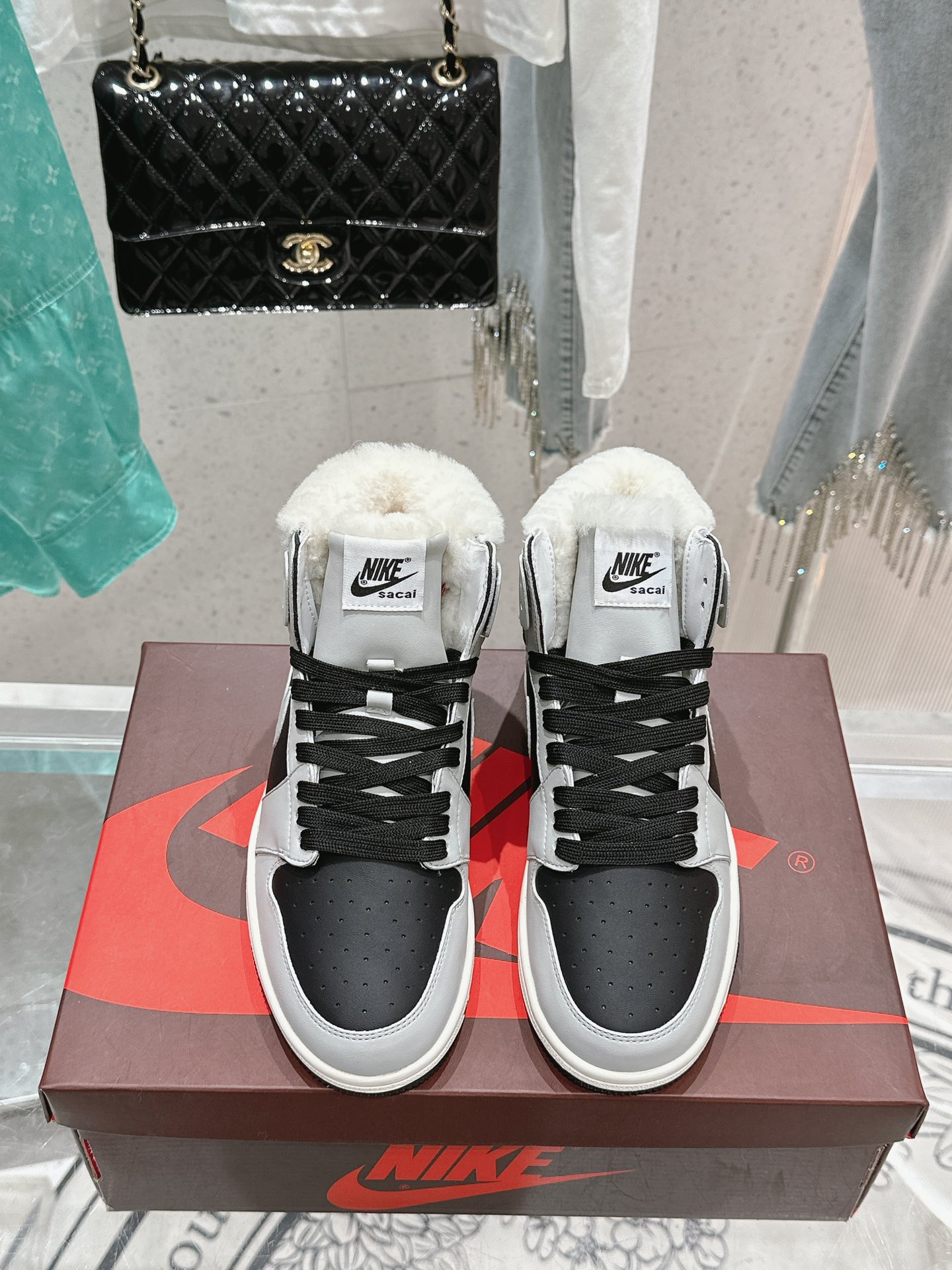 Nike x AJ Joint Venture: Top Quality Customized Leather Sneakers for Men and Women - 图片 2
