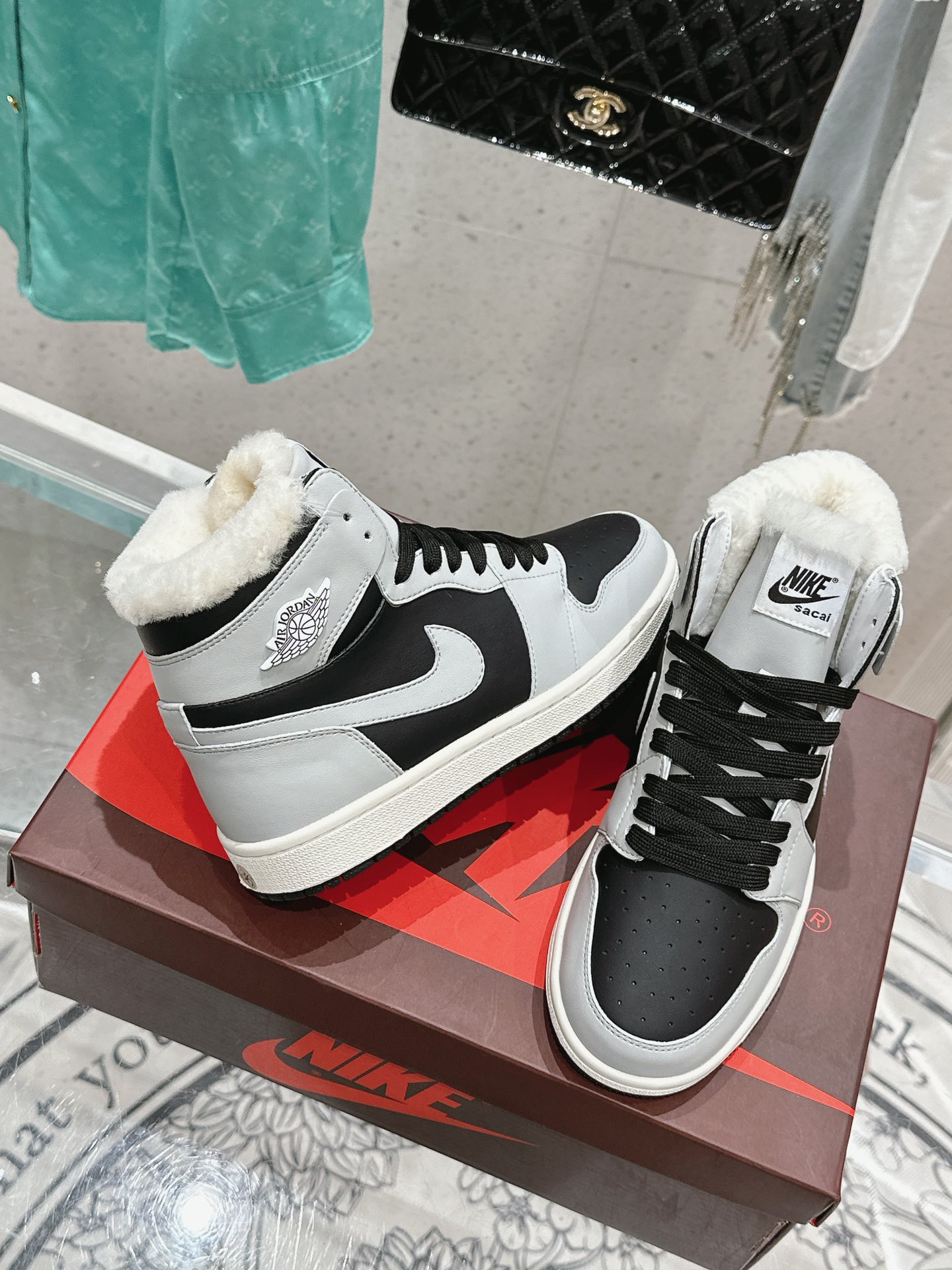 Nike x AJ Joint Venture: Top Quality Customized Leather Sneakers for Men and Women - 图片 5