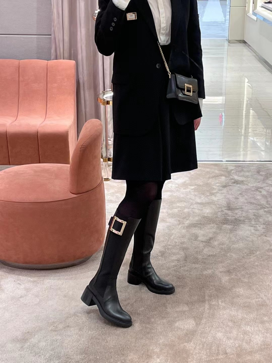 [Roger Vivier Women