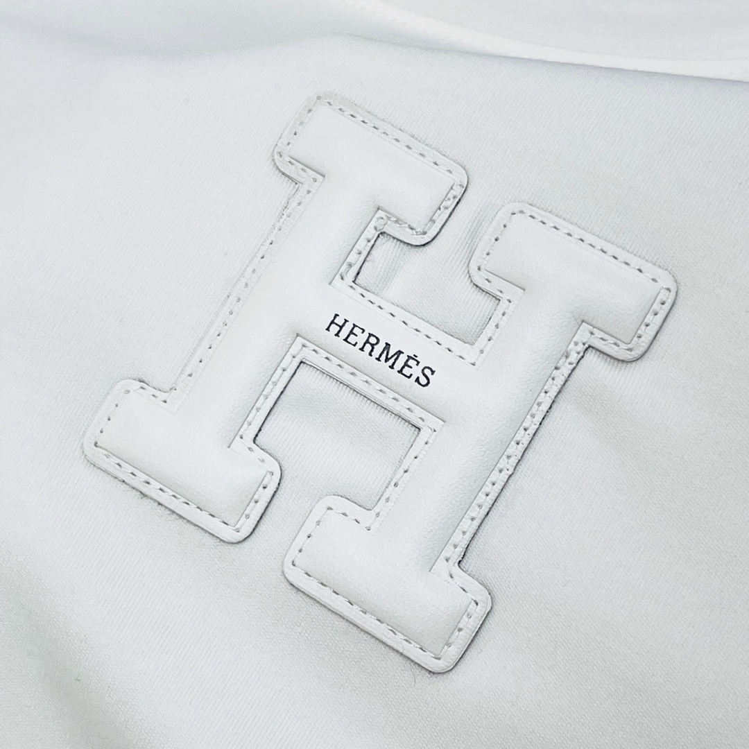 Zenium White Herme’s Long-Sleeve T-Shirt: Classic, Clean, and Customized Style - 图片 5
