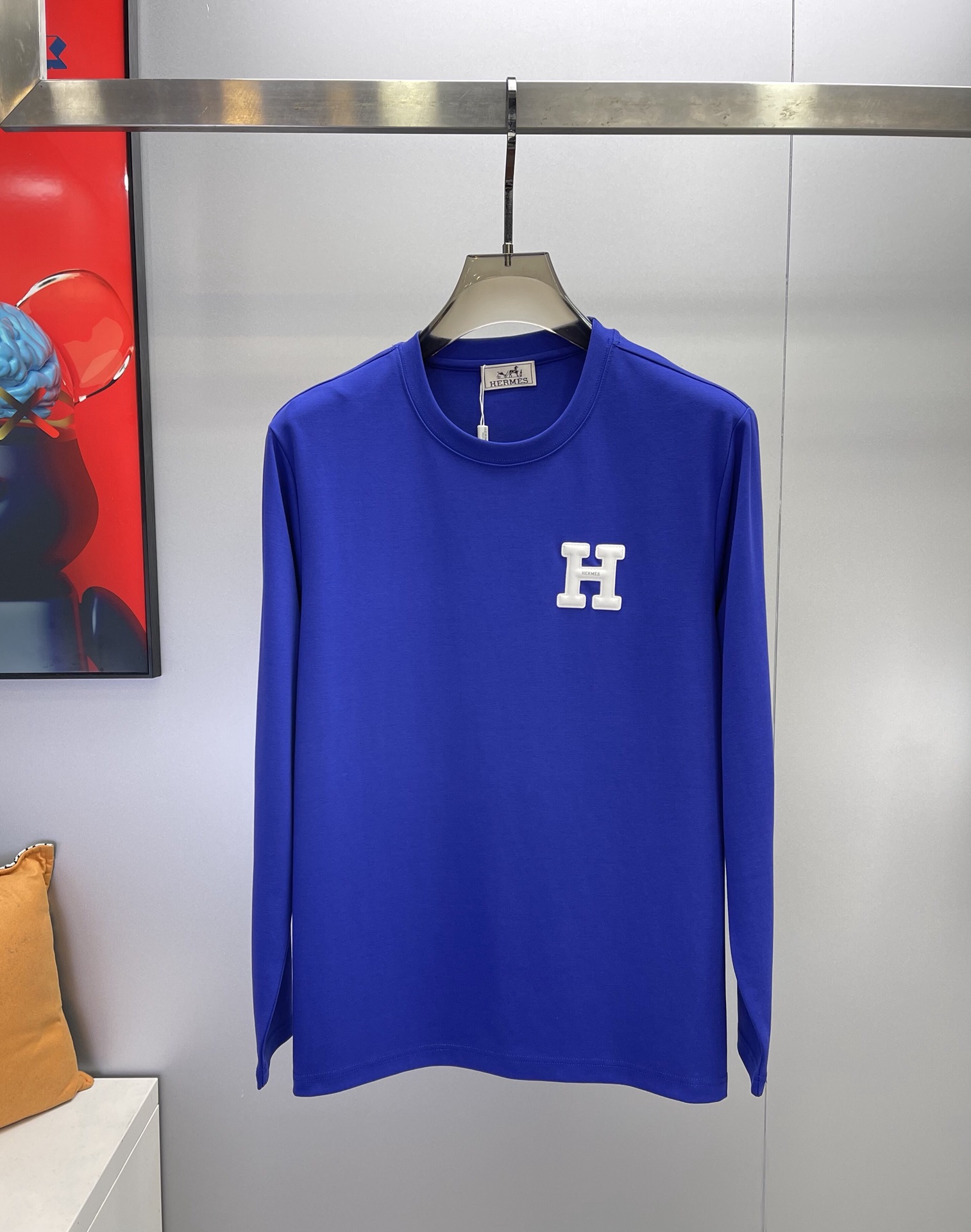 Zenium White Herme’s Long-Sleeve T-Shirt: Classic, Clean, and Customized Style - 图片 9