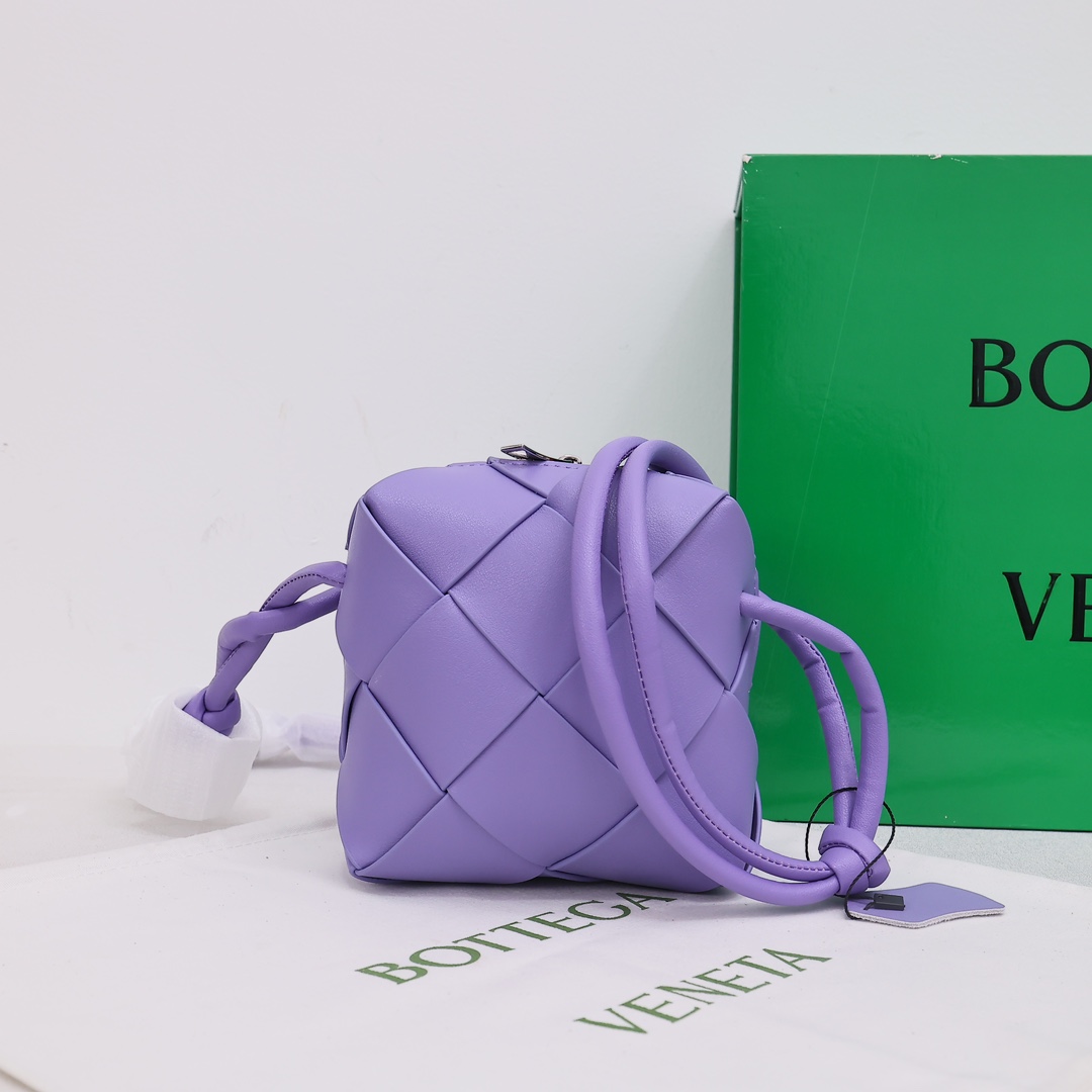 Bottega Veneta BV Cassette 1:1
 Camera Bags Weave Calfskin Cowhide Mini