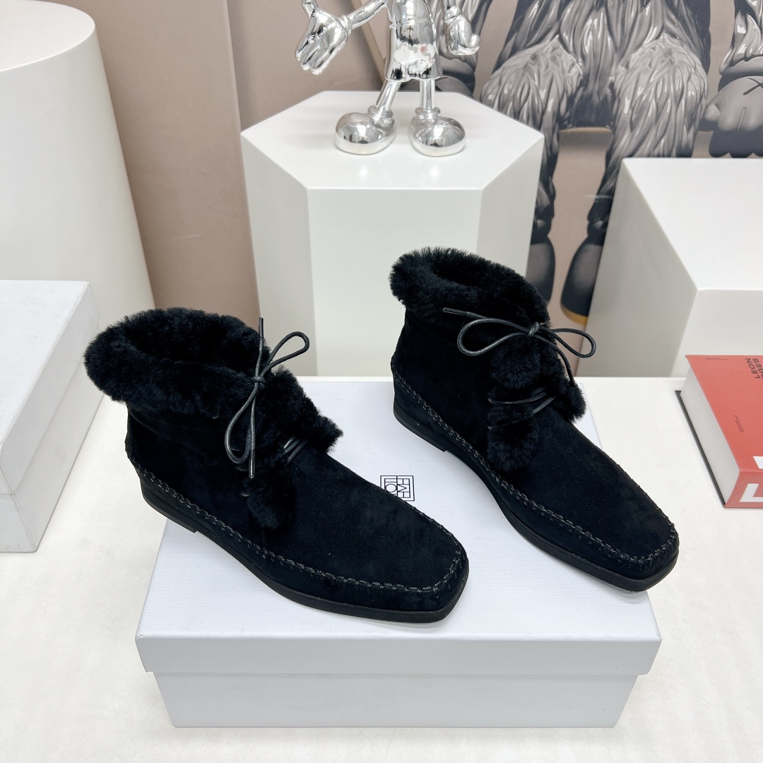 Toteme 2023 AW Recreational Shoe Series: Nordic Design, Comfortable, Stylish, All-Season Wear