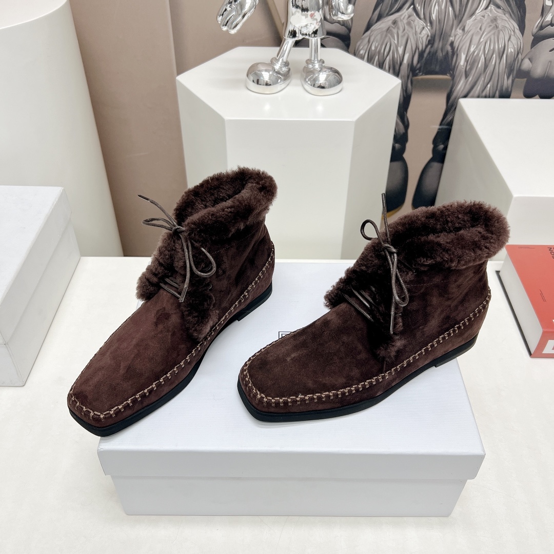 Toteme 2023 AW Recreational Shoe Series: Top Edition with Nordic Design - 图片 2