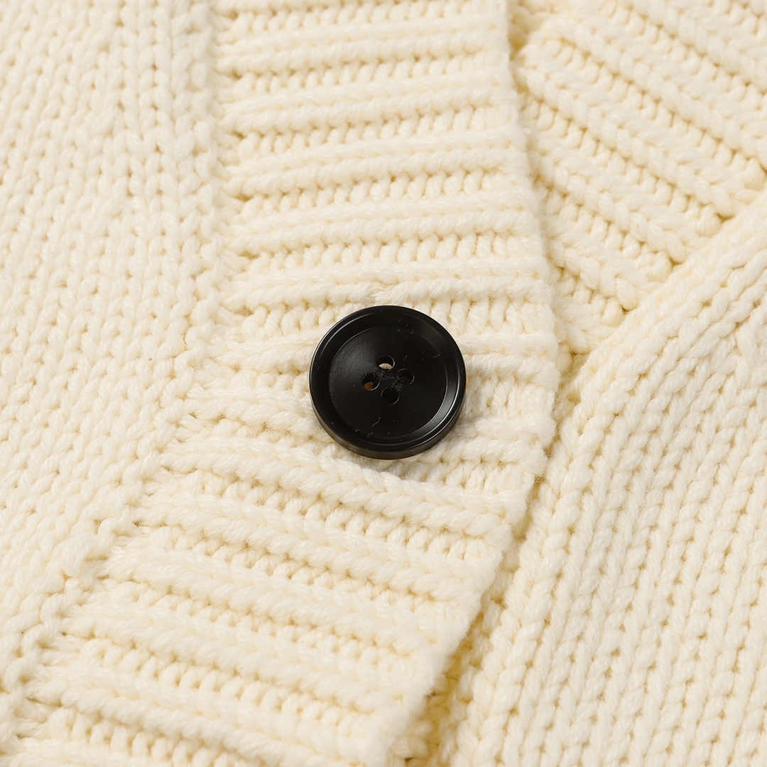 V-Colored Wool V-Shirts for Women: Elegant, Soft, and Stylish Design - 图片 5