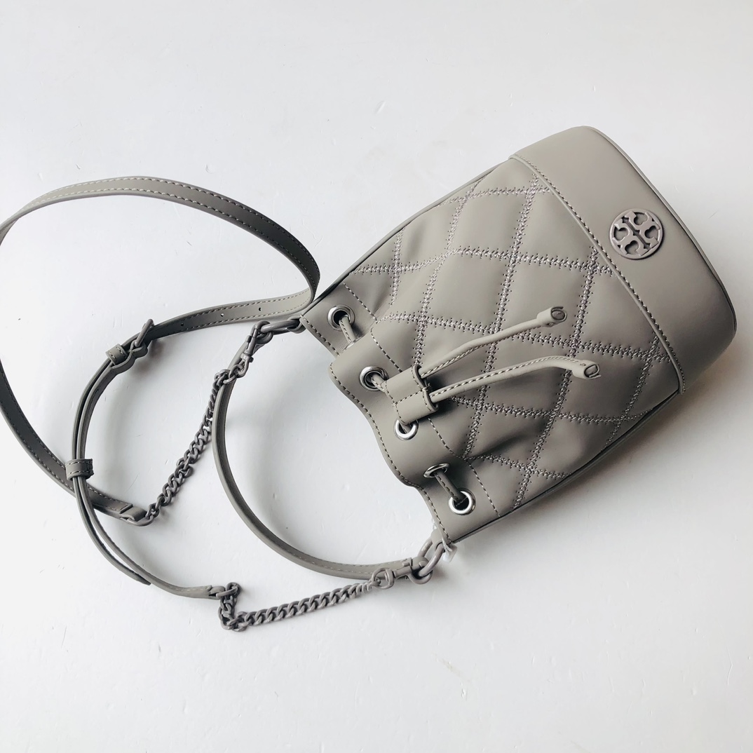 Ole Willa Mini-Barrel: Cute Sand and Sheep Skin Import, Plus Phone Compatible. - 图片 5