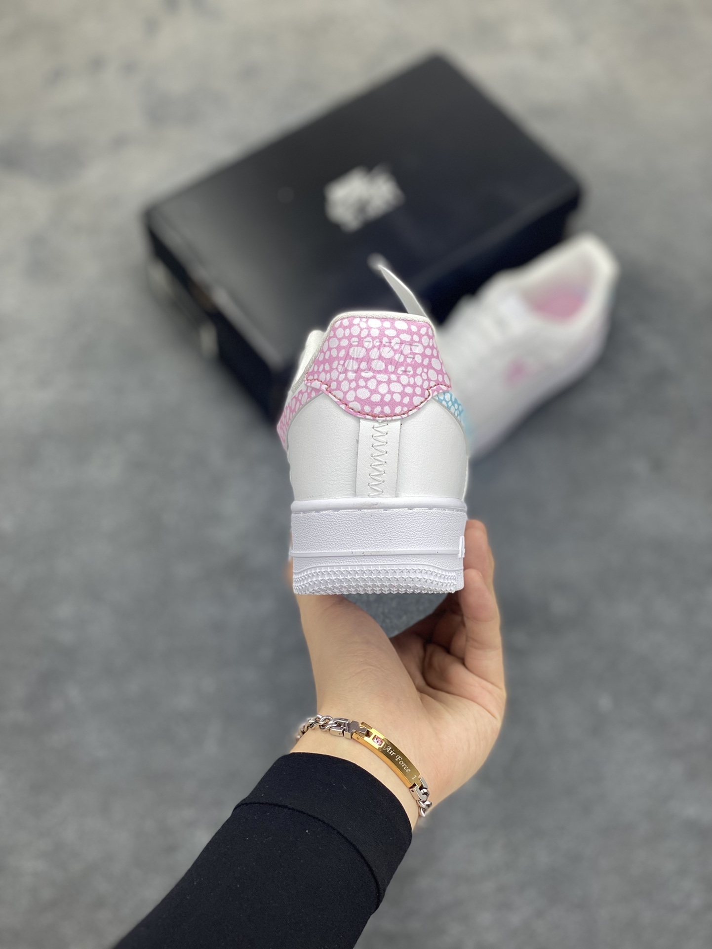 图片[4]-福利特价 全掌气垫🔥 NK Air Force 1 空军一号 断勾 原楦头原纸板 打造纯正空军版型#专注外贸渠道 全掌内置蜂窝气垫 #原盒配件 原厂中底钢印、拉帮完美 货号：DC1164-101 尺码：36 36.5 37.5 38 38.5 39 40 40.5 41 42 42.5 43 44 44.5 45-选品中心