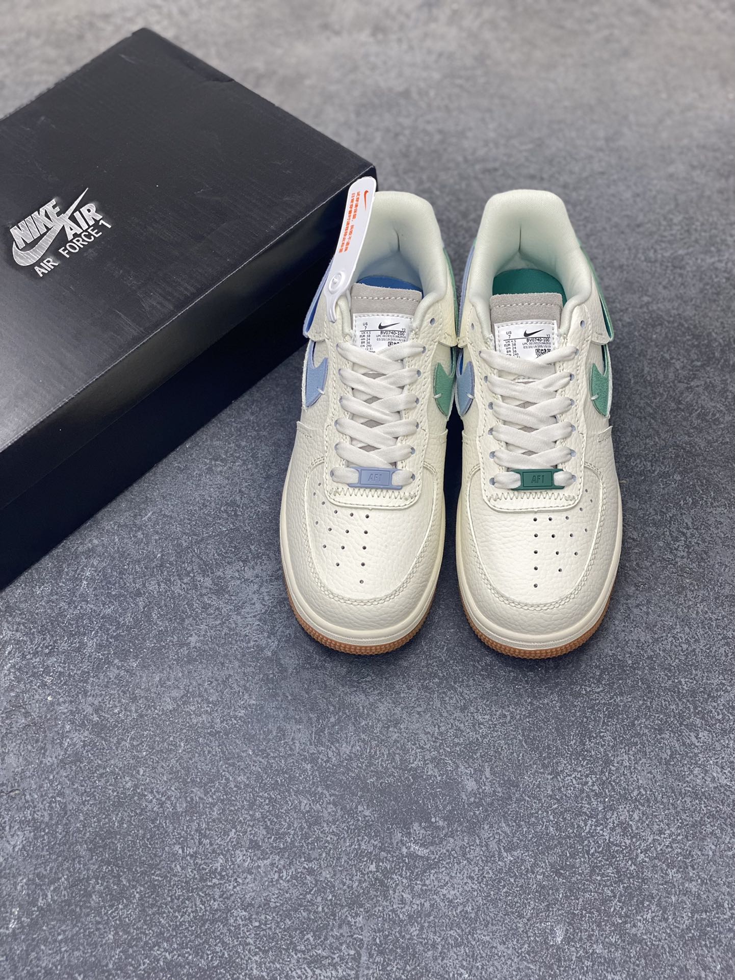 图片[8]-福利特价 全掌气垫🔥 NK Air Force 1 空军一号 断勾 原楦头原纸板 打造纯正空军版型#专注外贸渠道 全掌内置蜂窝气垫 #原盒配件 原厂中底钢印、拉帮完美 货号：DV0740-100 尺码：36 36.5 37.5 38 38.5 39 40 40.5 41 42 42.5 43 44 44.5 45-选品中心