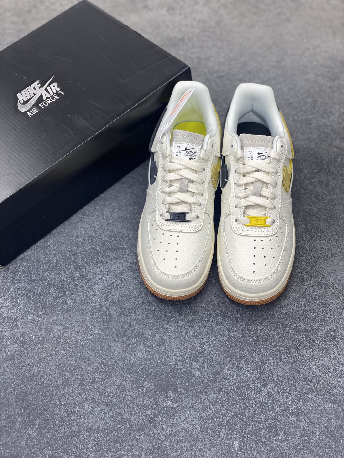 图片[8]-福利特价 全掌气垫🔥 NK Air Force 1 空军一号 断勾 原楦头原纸板 打造纯正空军版型#专注外贸渠道 全掌内置蜂窝气垫 #原盒配件 原厂中底钢印、拉帮完美 货号：DV0740-101 尺码：36 36.5 37.5 38 38.5 39 40 40.5 41 42 42.5 43 44 44.5 45-选品中心