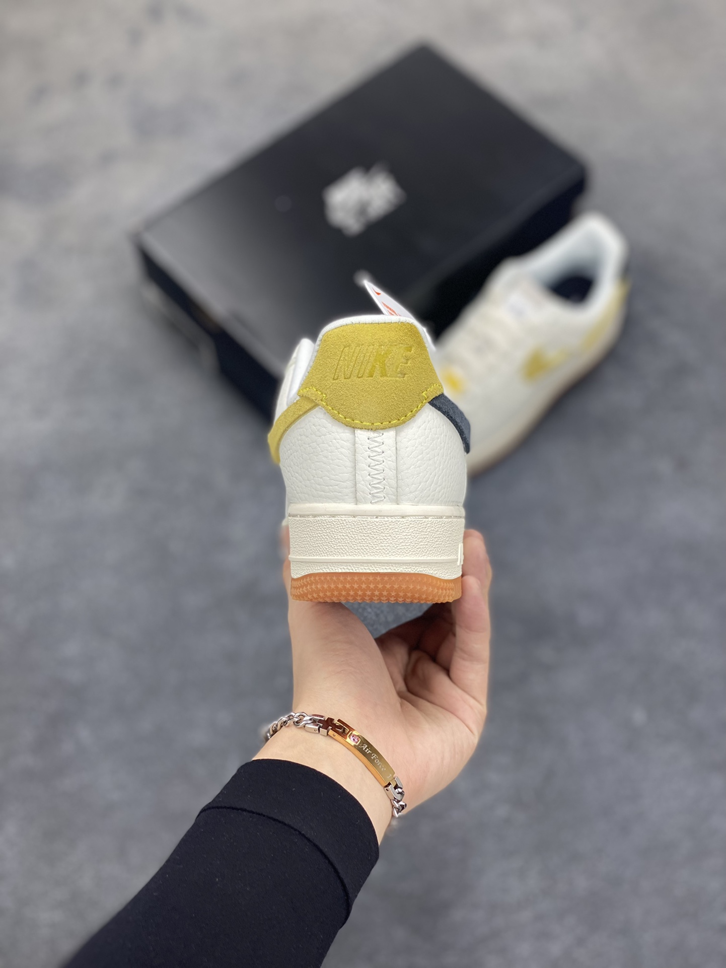 图片[4]-福利特价 全掌气垫🔥 NK Air Force 1 空军一号 断勾 原楦头原纸板 打造纯正空军版型#专注外贸渠道 全掌内置蜂窝气垫 #原盒配件 原厂中底钢印、拉帮完美 货号：DV0740-101 尺码：36 36.5 37.5 38 38.5 39 40 40.5 41 42 42.5 43 44 44.5 45-选品中心