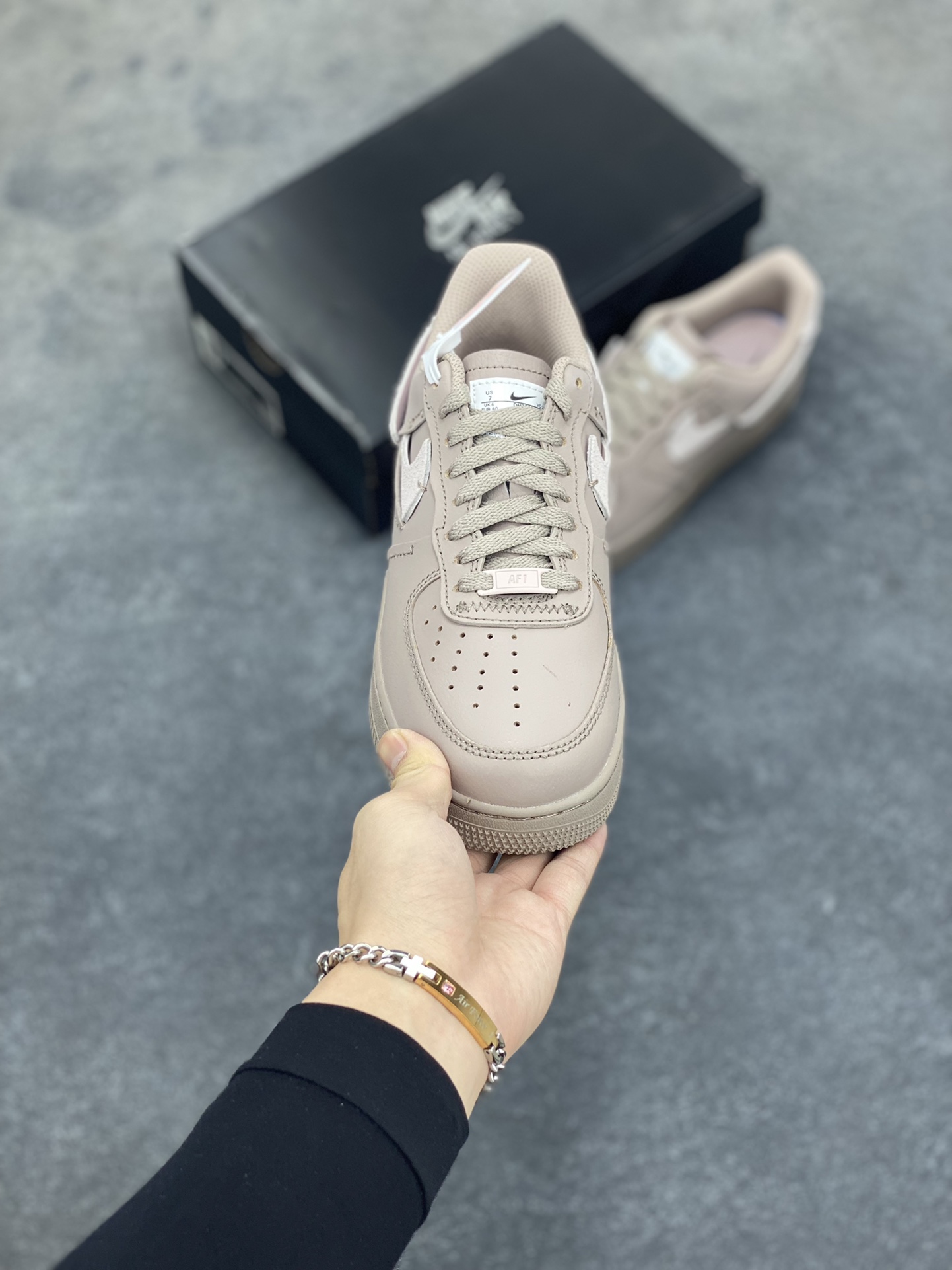 图片[2]-福利特价 全掌气垫🔥 NK Air Force 1 空军一号 断勾 原楦头原纸板 打造纯正空军版型#专注外贸渠道 全掌内置蜂窝气垫 #原盒配件 原厂中底钢印、拉帮完美 货号：DH2869-200 尺码：36 36.5 37.5 38 38.5 39 40 40.5 41 42 42.5 43 44 44.5 45-选品中心