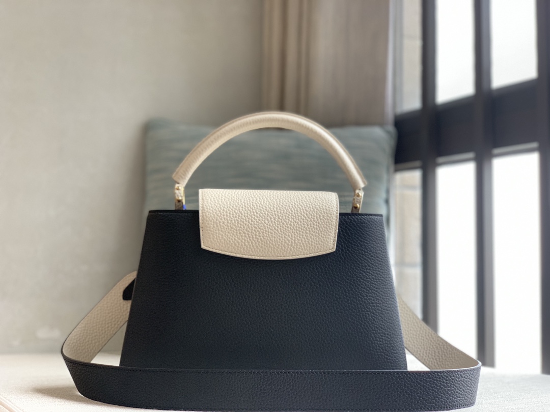 Louis Vuitton Purchasing agent for special premium quality original leather