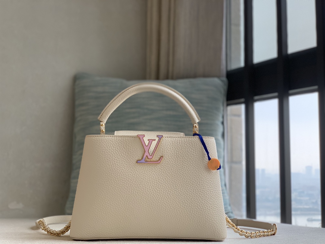 Louis Vuitton Purchasing premium quality original leather